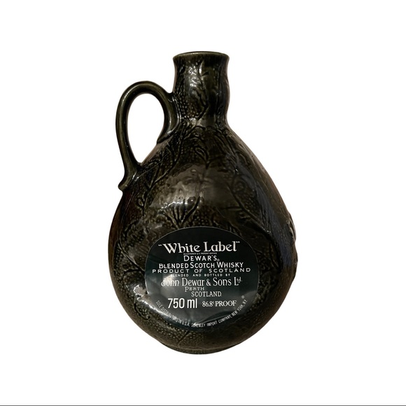 Dewars Whiskey Vintage Collectible Decanter (EMPTY) - Picture 4 of 5